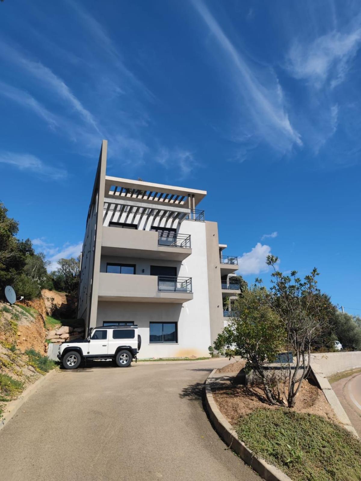 Bel Appartement Spacieux A Porto-Vecchio, 10Min A Pieds Du Centre Ville Exterior foto